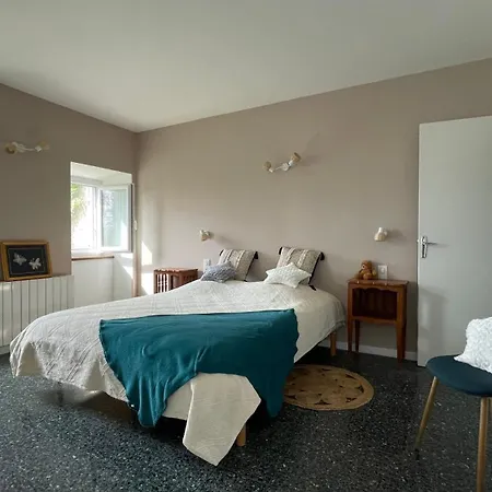 Chez Mi-chele La Garde-Adhémar